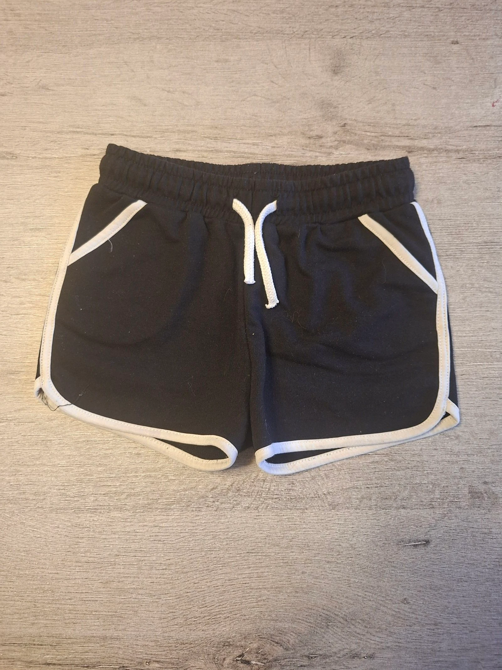 🌷F3-49🌷Short de deporte PRIMARK CARE negro – Talla 6/7 años (122 cm) | Confort, estilo e indispensable para el día a día🌷 – photo 2